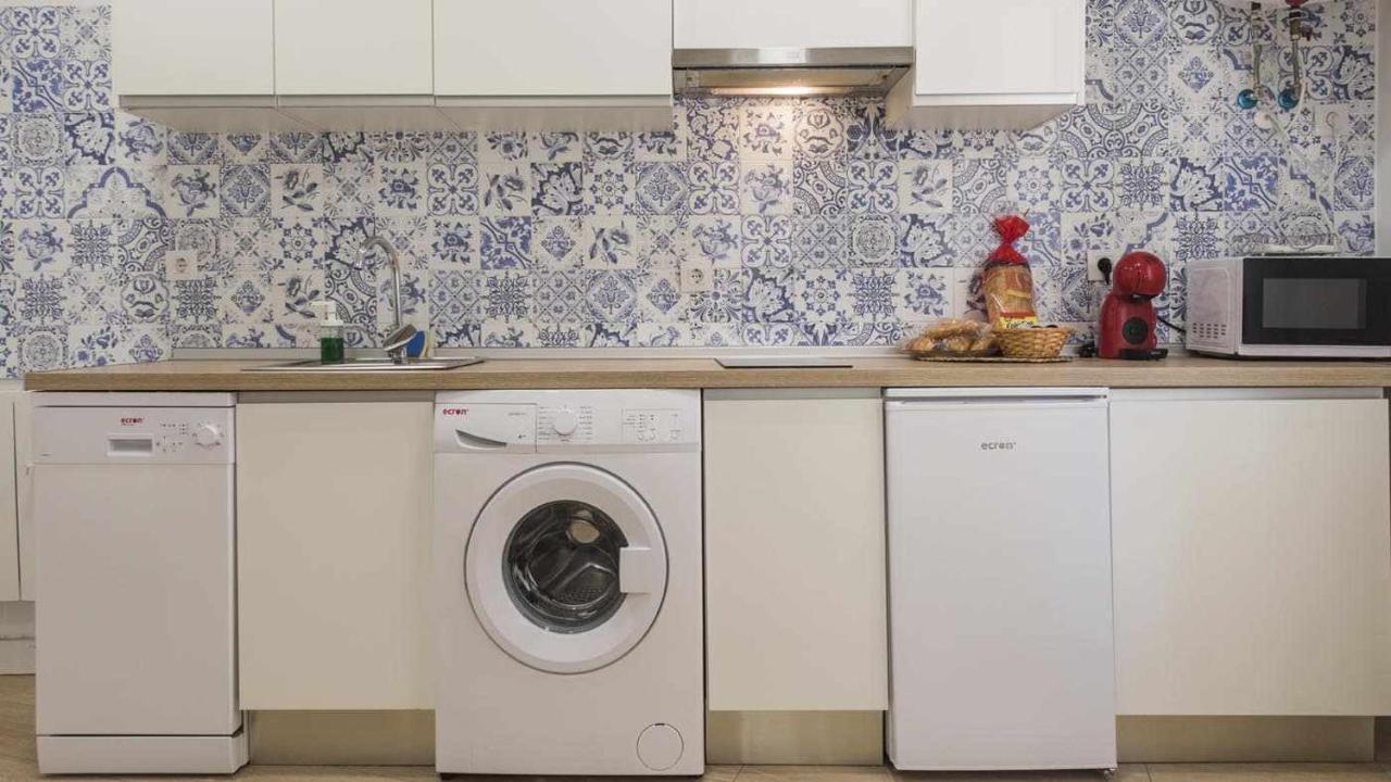 Apartamentos Dimax By Toledo Ap Екстер'єр фото