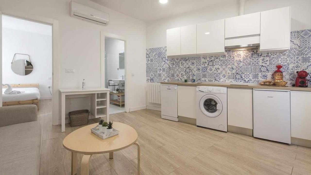 Apartamentos Dimax By Toledo Ap Екстер'єр фото