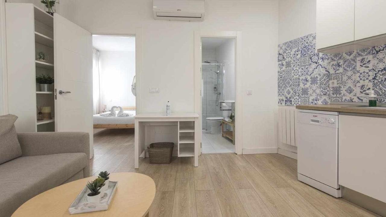 Apartamentos Dimax By Toledo Ap Екстер'єр фото